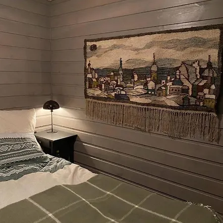 Charming And Cozy In בית נופש *